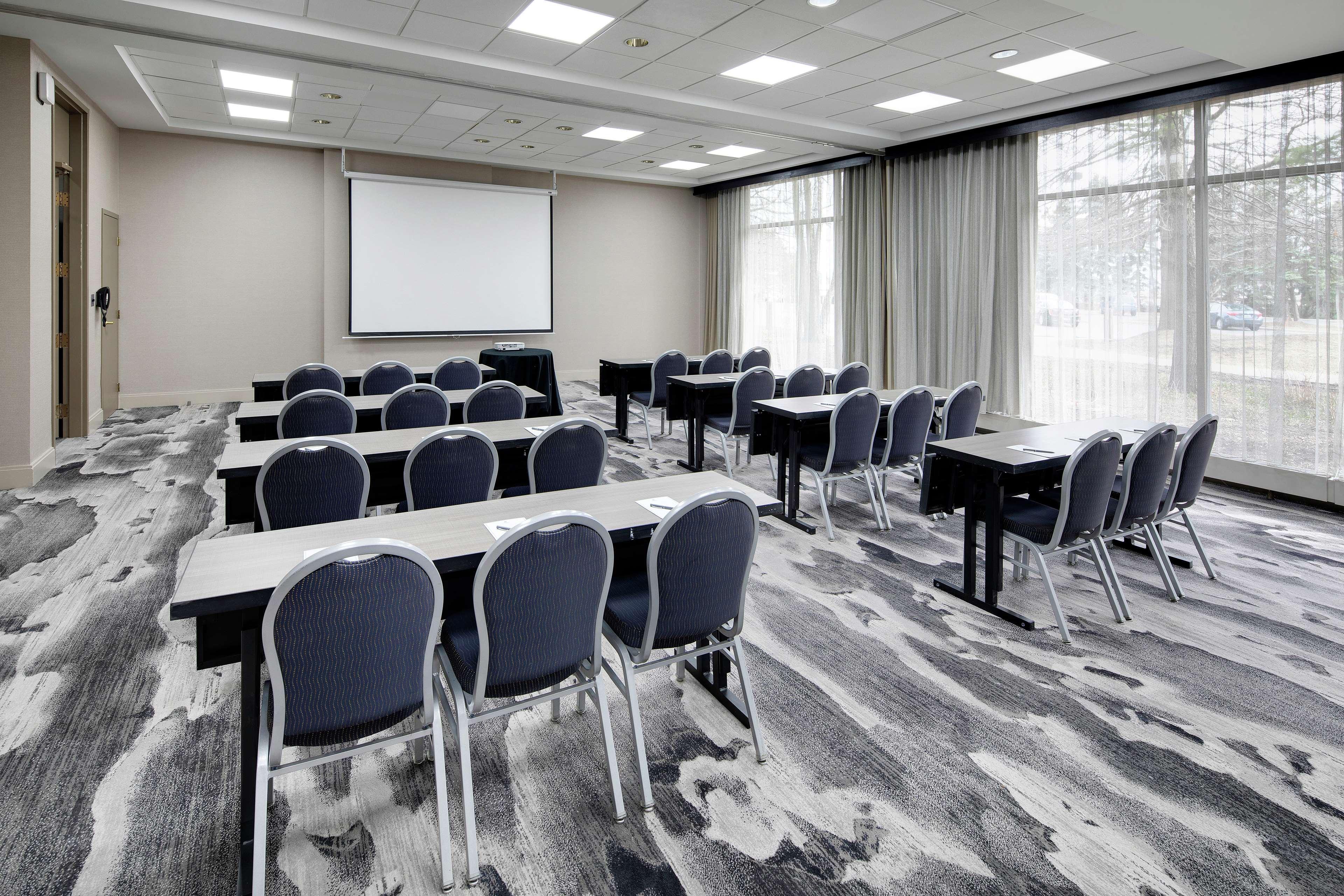 Embassy Suites By Hilton Detroit Troy Auburn Hills Zewnętrze zdjęcie