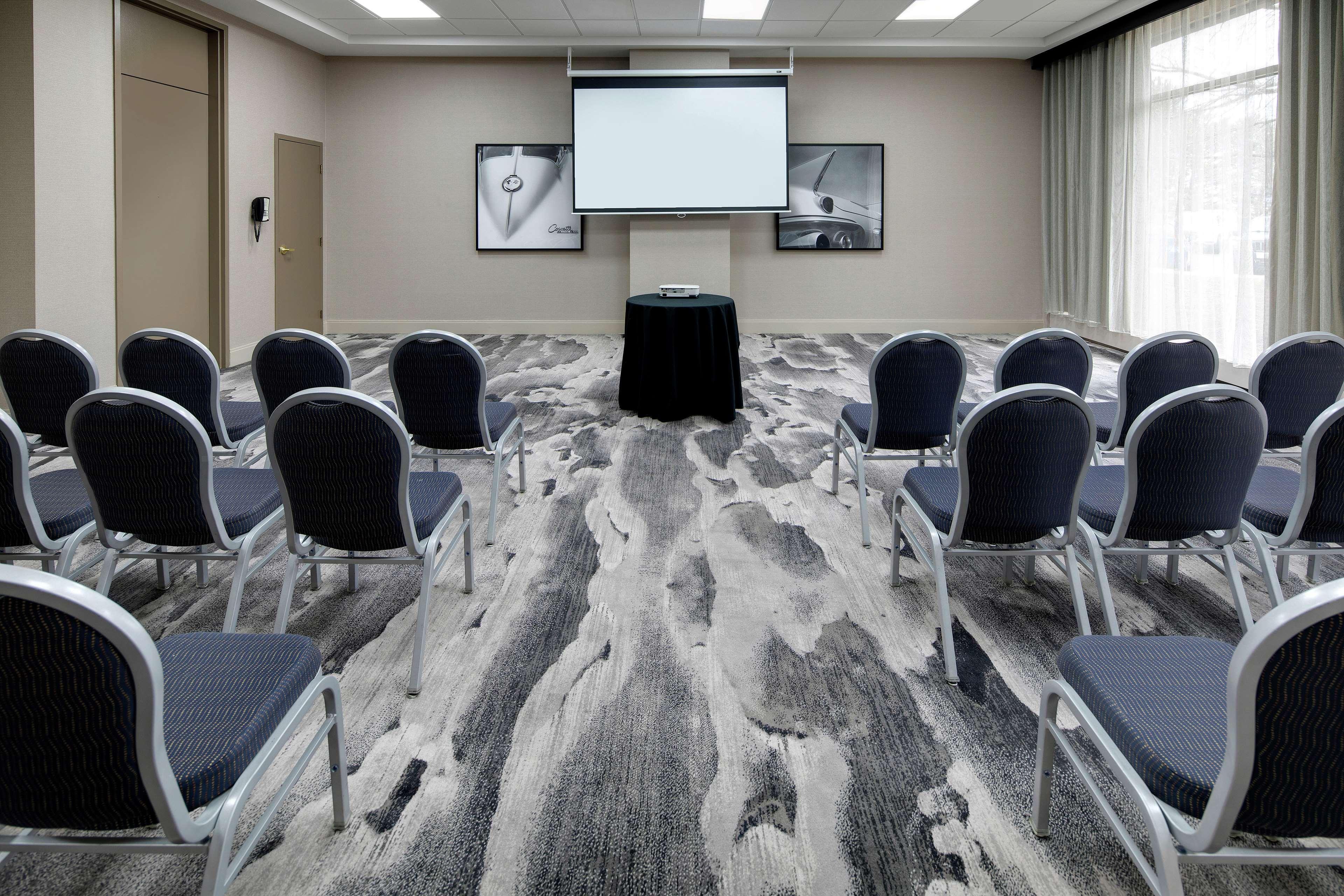 Embassy Suites By Hilton Detroit Troy Auburn Hills Zewnętrze zdjęcie