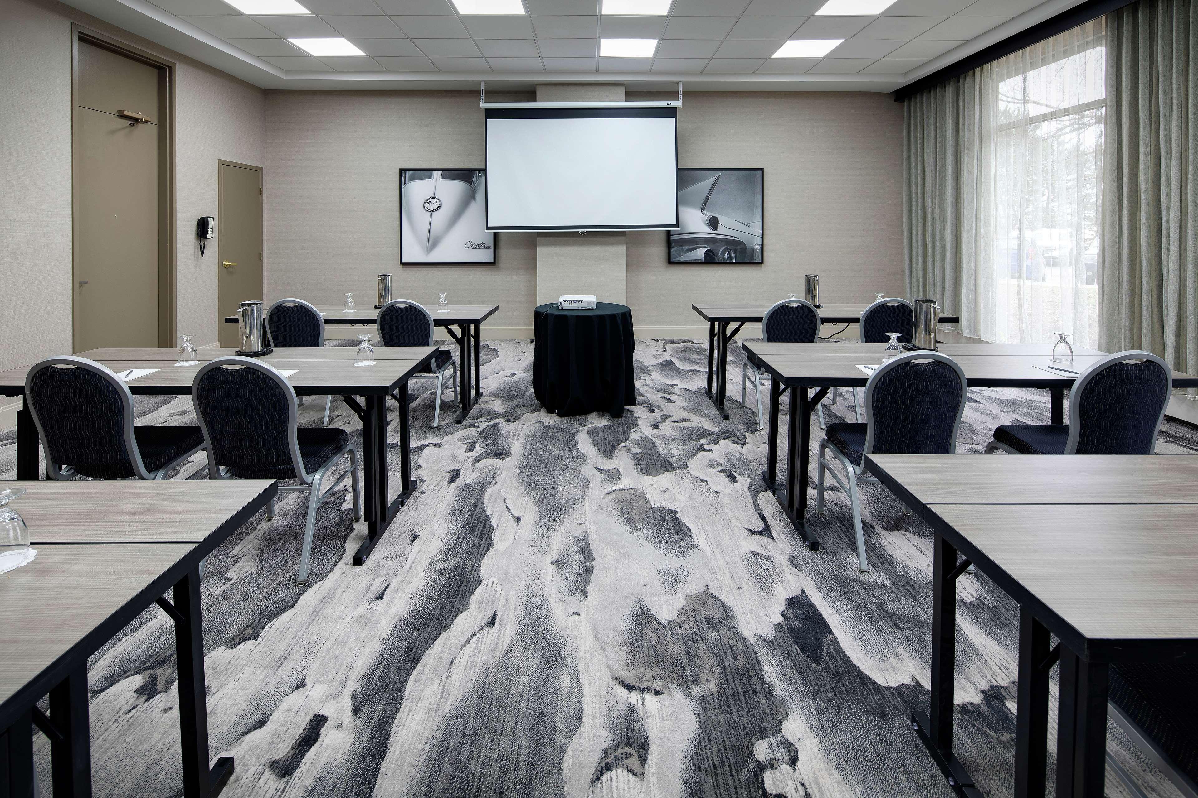 Embassy Suites By Hilton Detroit Troy Auburn Hills Zewnętrze zdjęcie