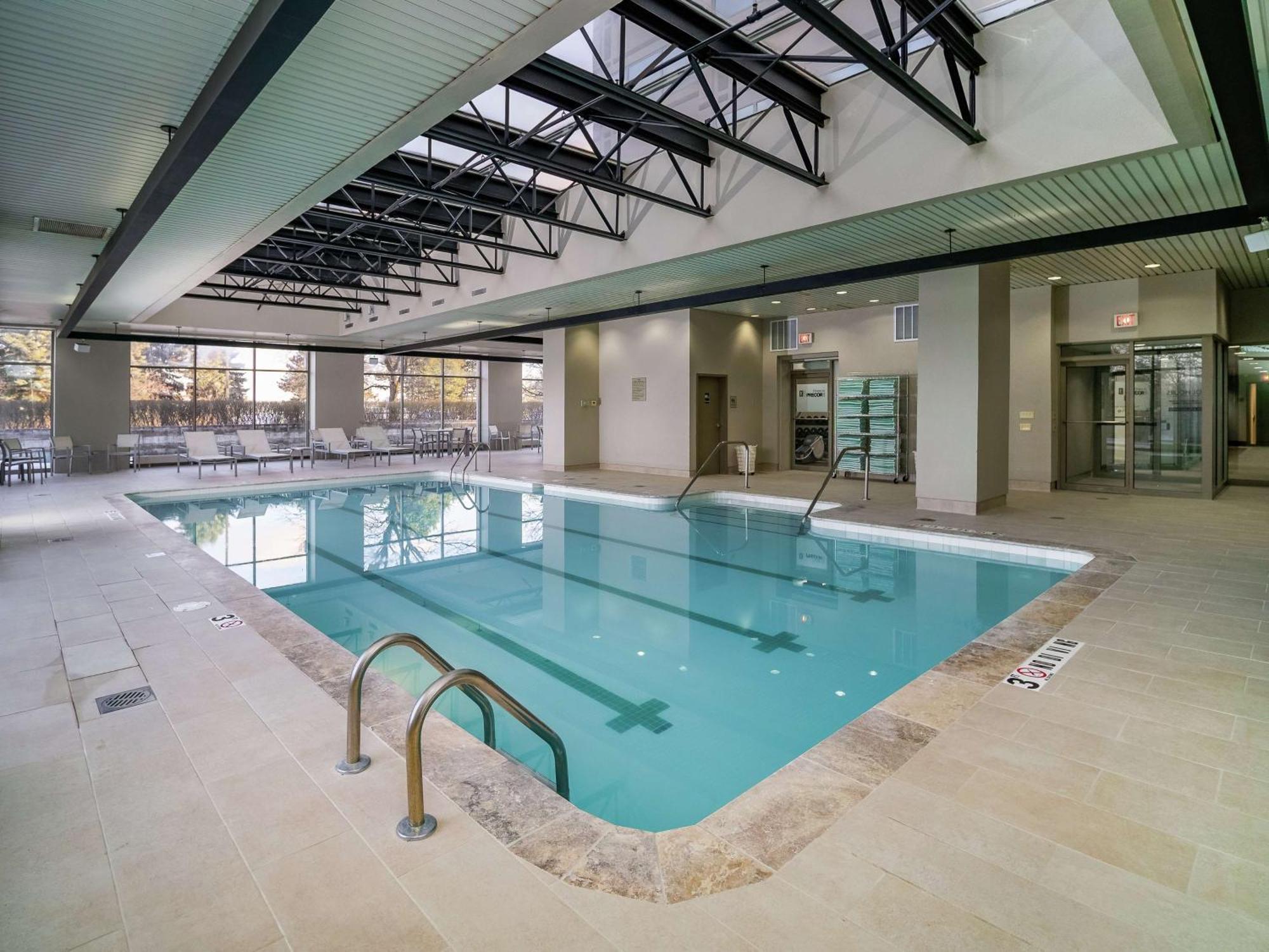 Embassy Suites By Hilton Detroit Troy Auburn Hills Zewnętrze zdjęcie