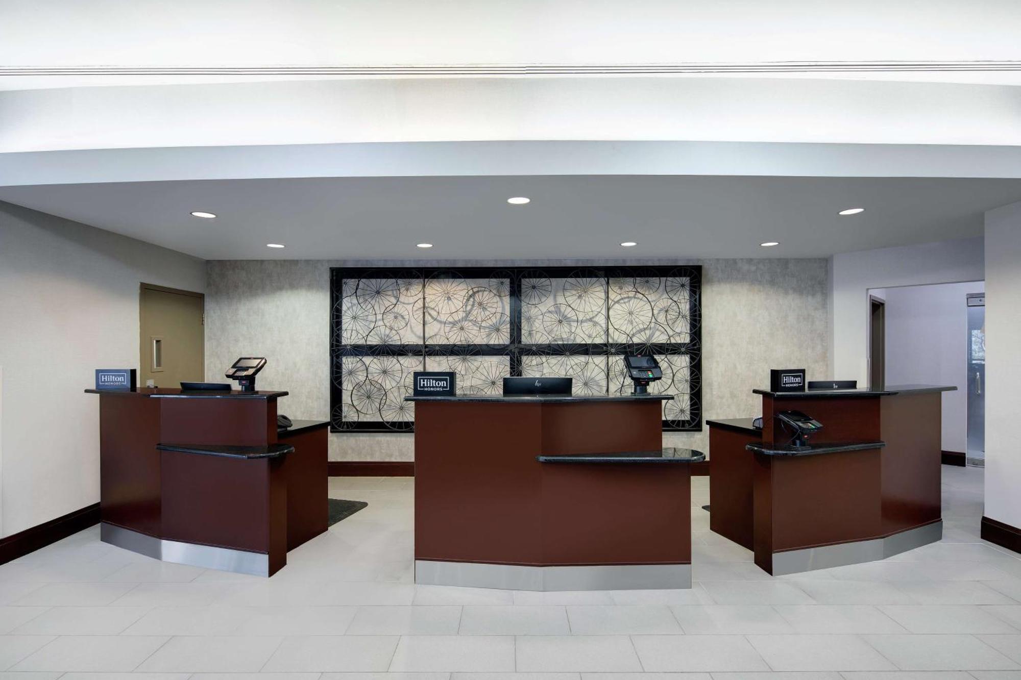 Embassy Suites By Hilton Detroit Troy Auburn Hills Zewnętrze zdjęcie