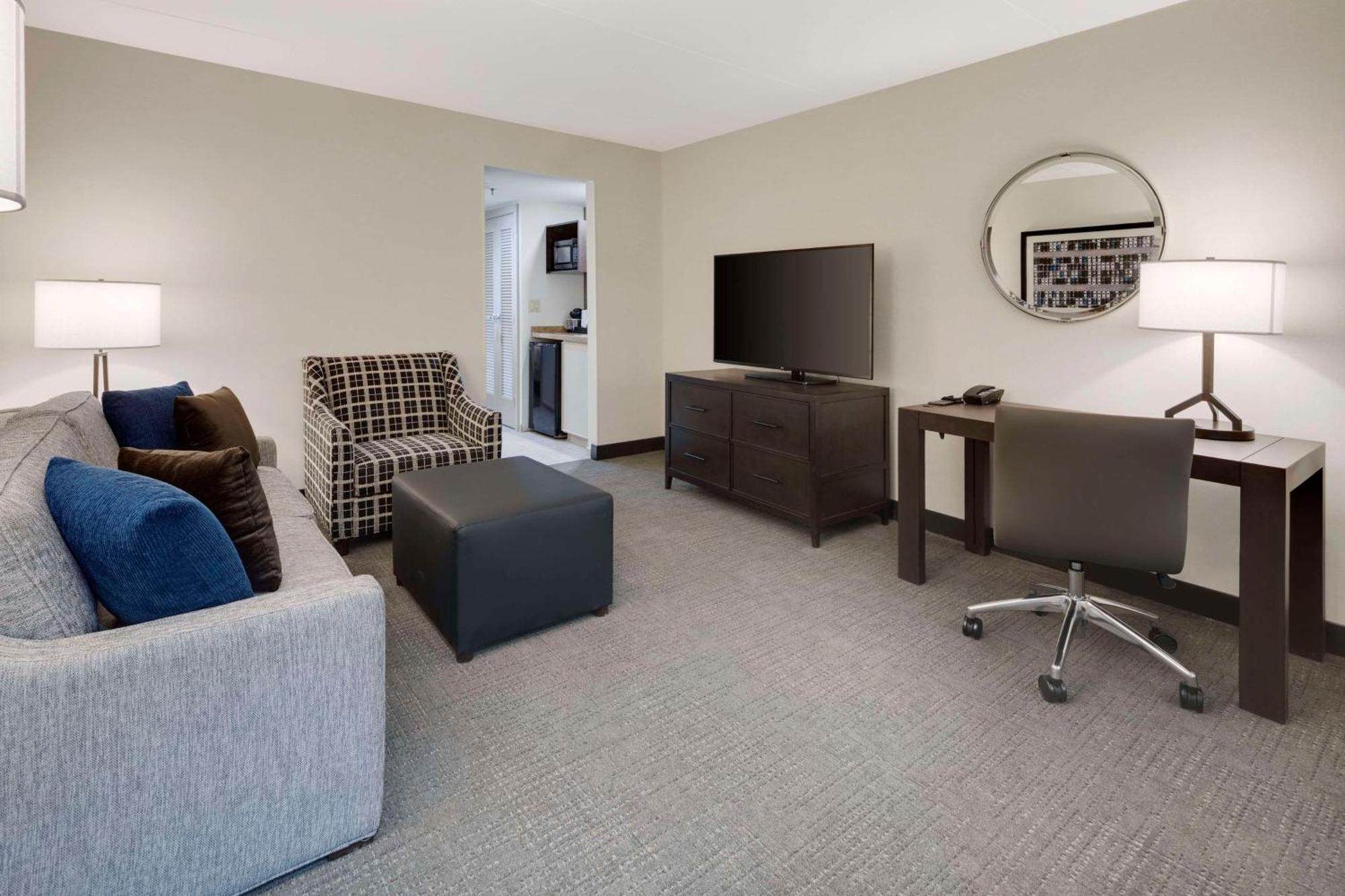 Embassy Suites By Hilton Detroit Troy Auburn Hills Zewnętrze zdjęcie